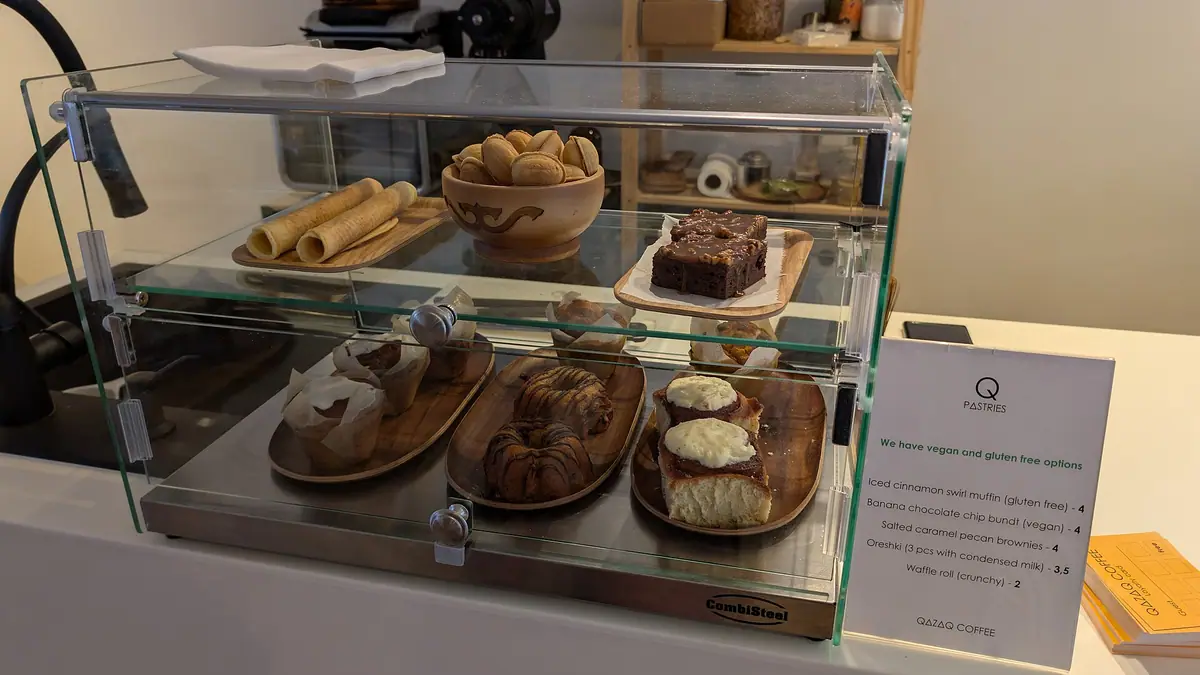 Blueberry's Coffee Shop & Bakery – bakery & café in Troon town centre